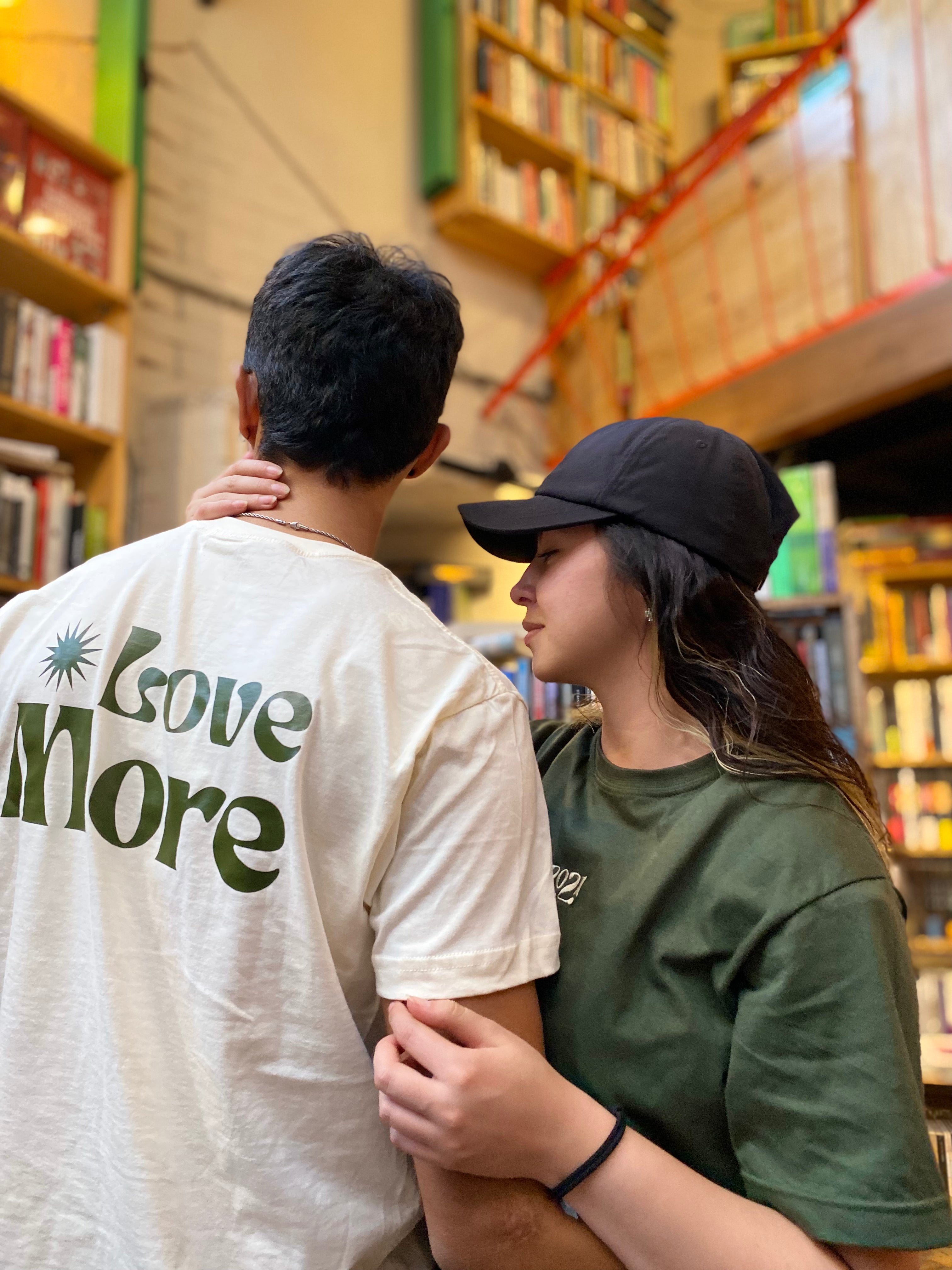 Camiseta - Love more