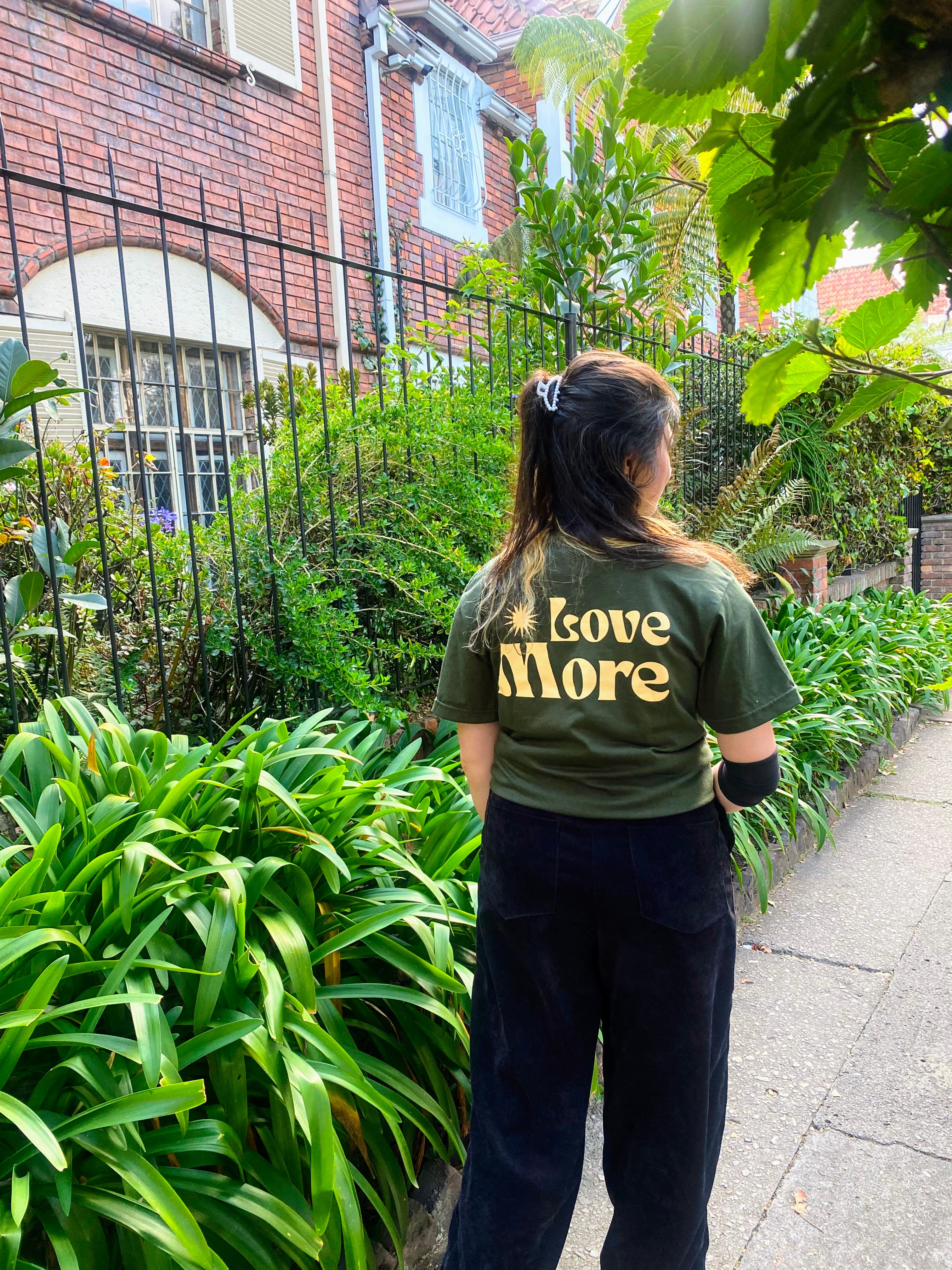 Camiseta - Love more