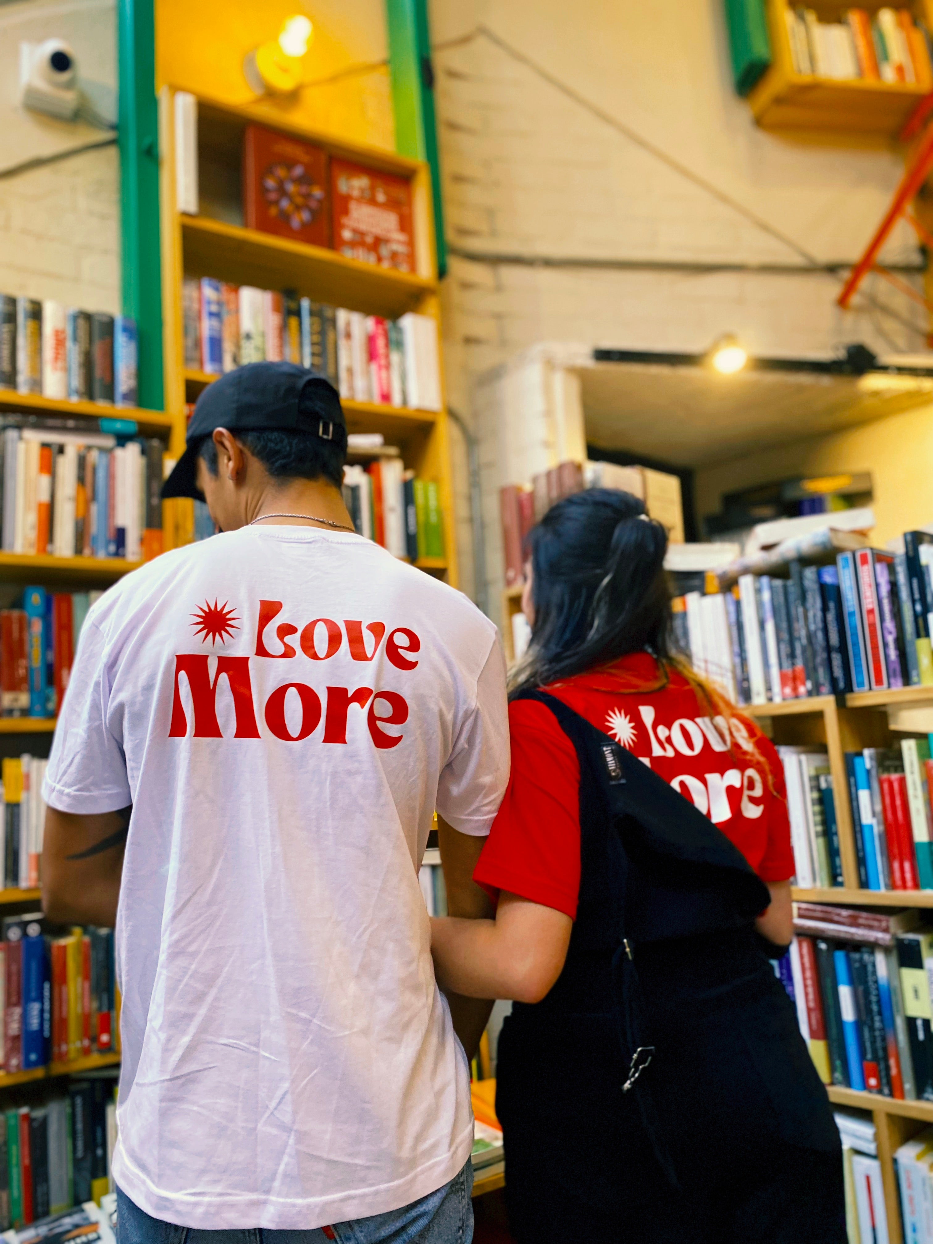 Camiseta - Love more